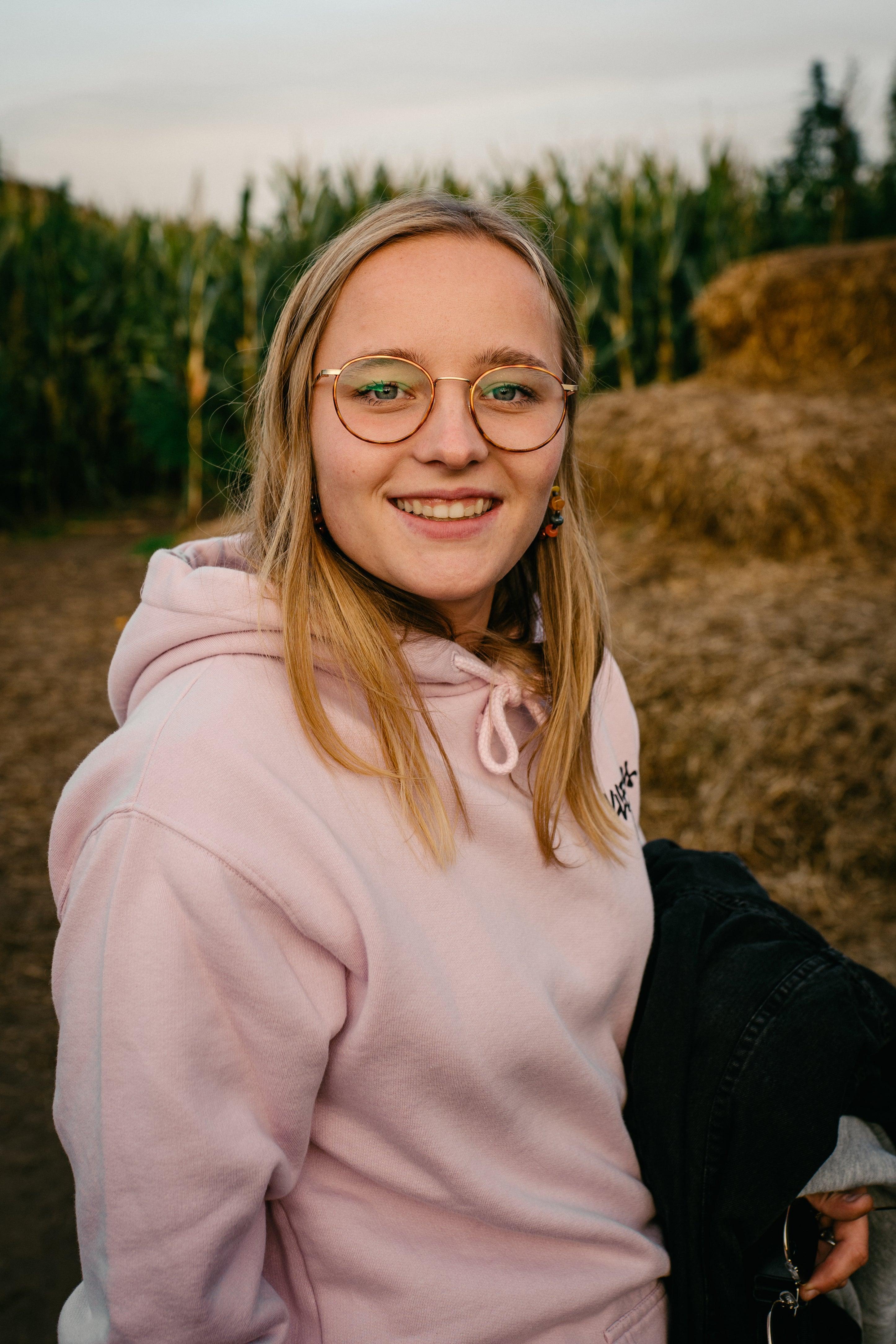 Kliemannsland Hoodie Rosa - Image 3